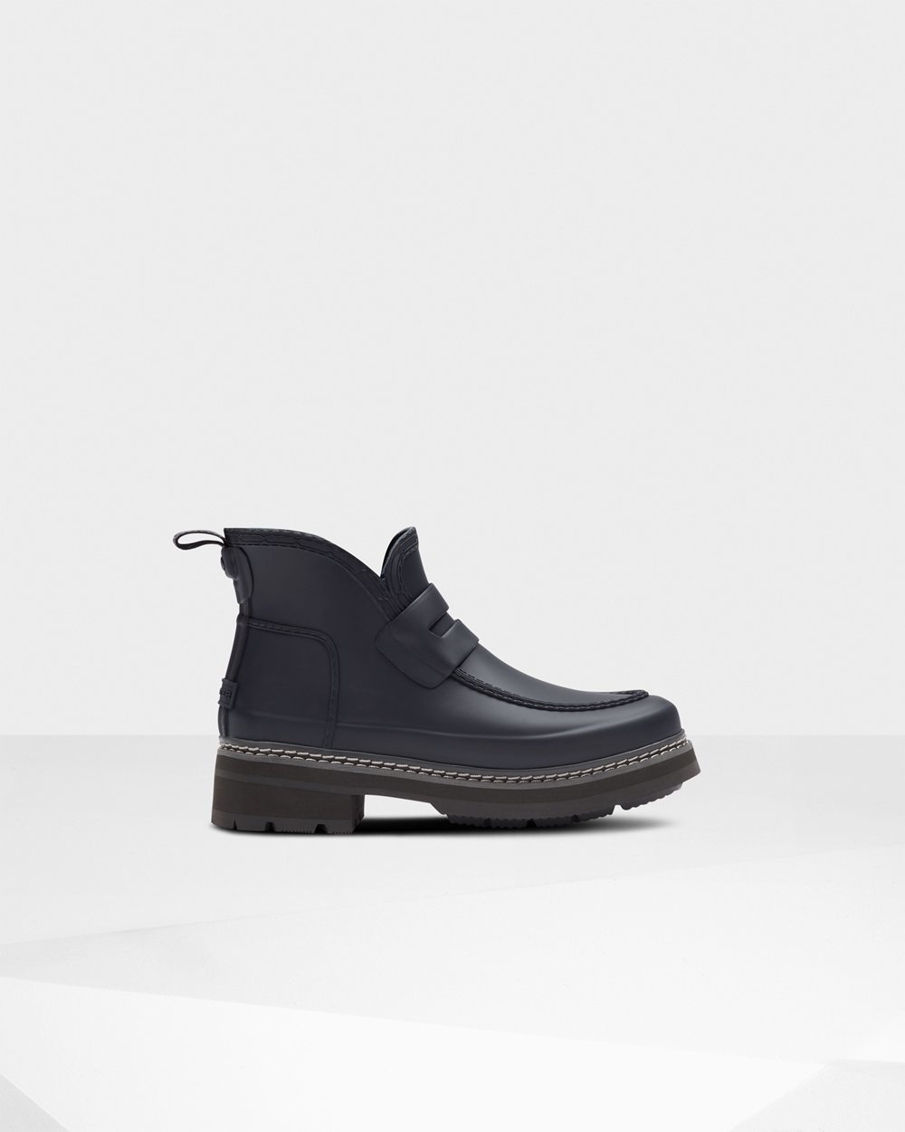 Botas Chelsea Hunter Feminina Azul Marinho - Refined Stitch Detail Loafers - 80KASBMWU
